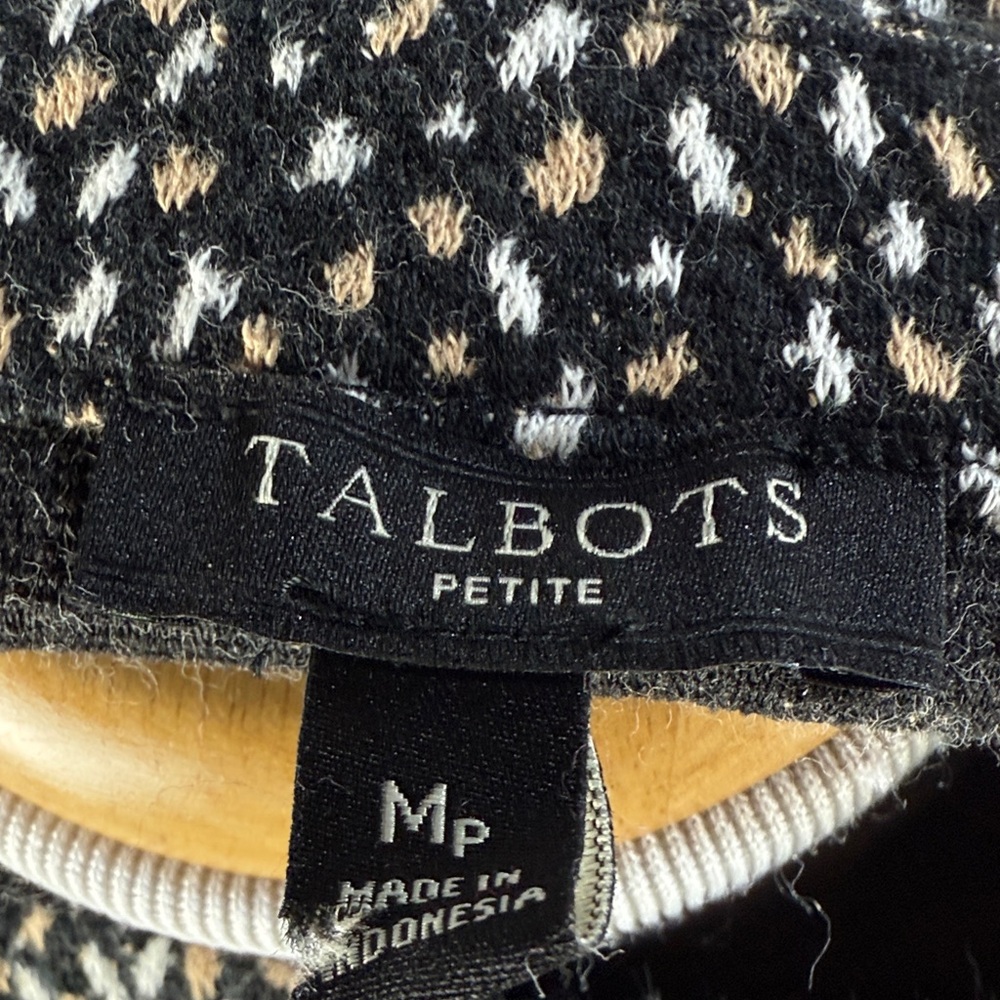 Talbots Black, Tan and White Patterned 3/4 Sleeve Top - Picture 2 of 7